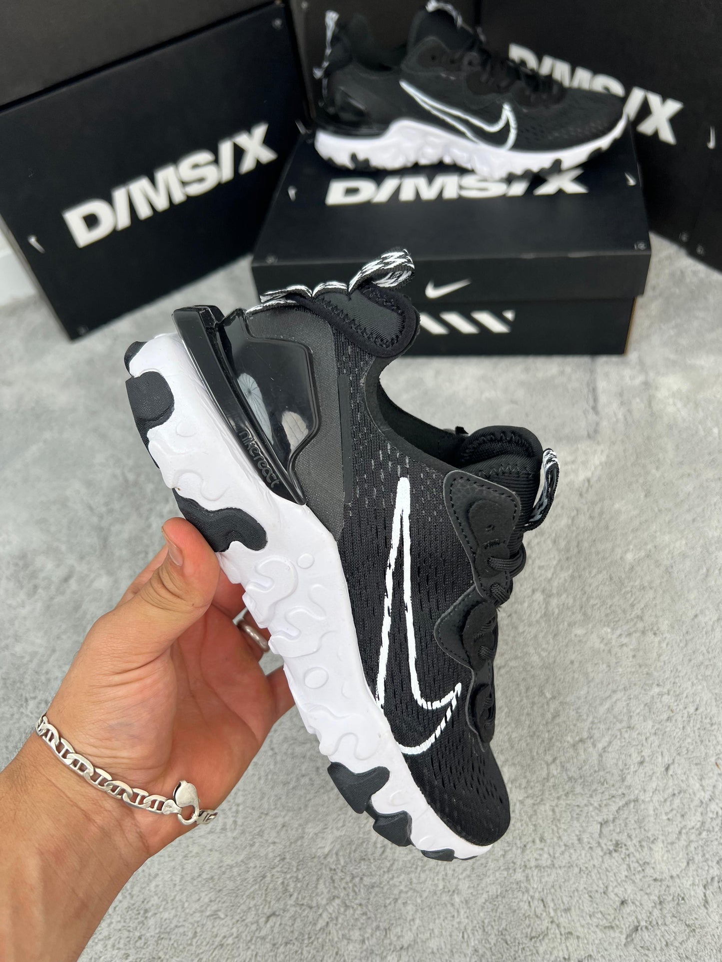 NIKE REACT VISION MX BLACK/WHITE