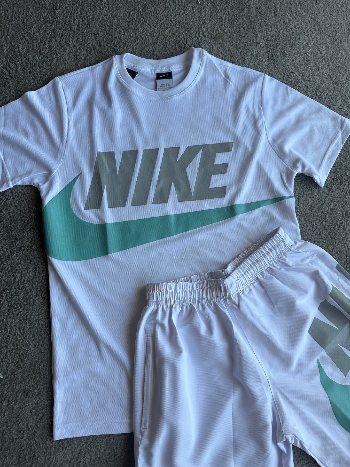 Conjunto de verão Nike