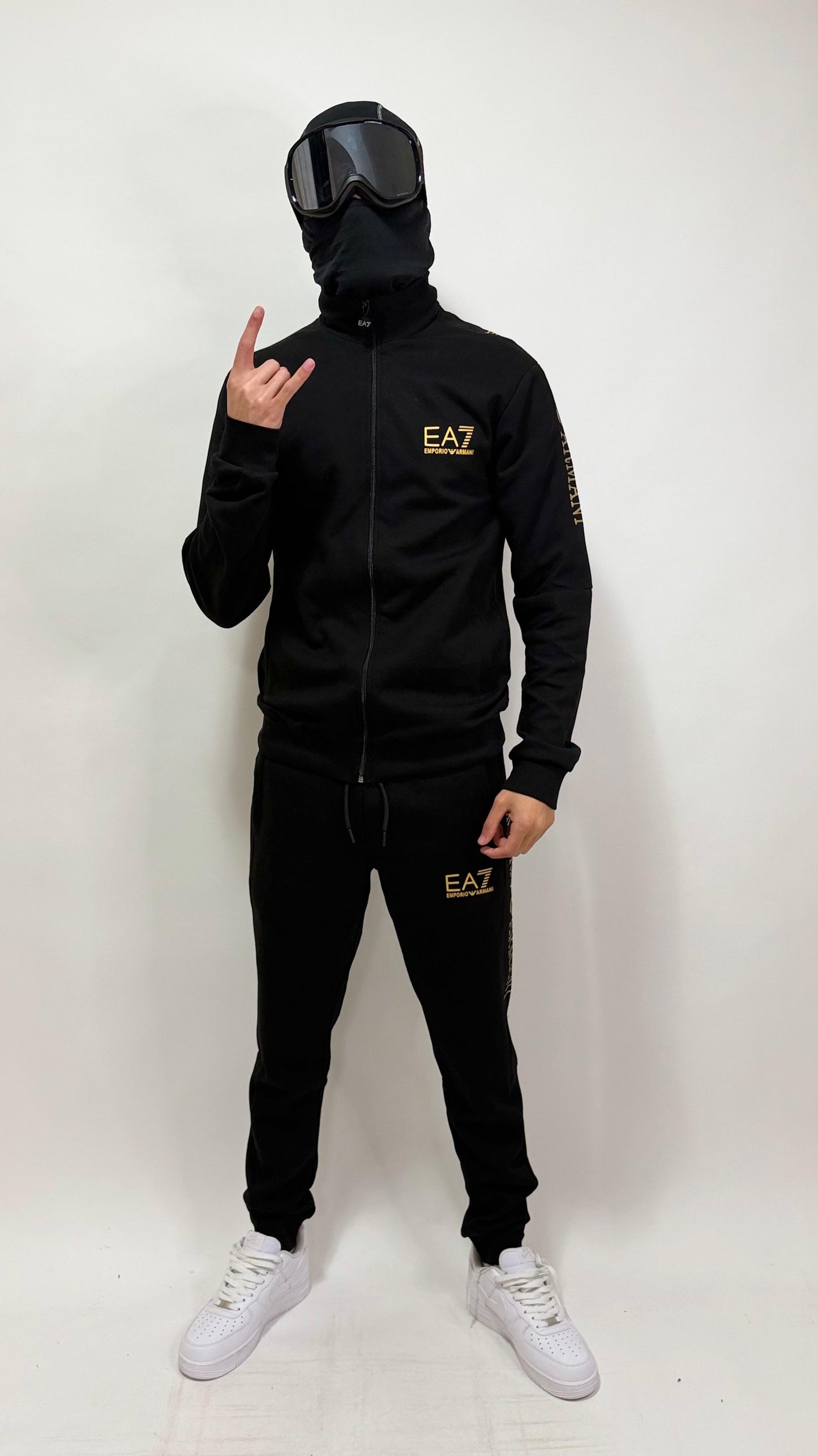 CHANDAL EMPORIO ARMANI EA7 🔥 ALTA CALIDAD 1.1 ✅ ALGODÓN 100% 😍 UNIDADES LIMITADAS ‼️