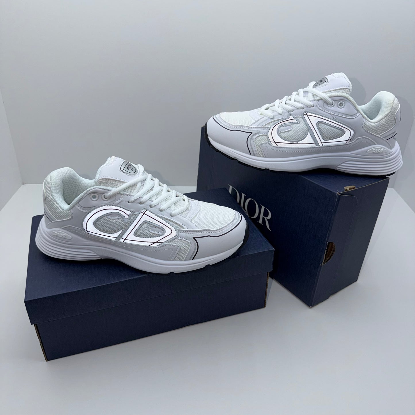 DIOR B30 WHITE BLACK 🐼🐼