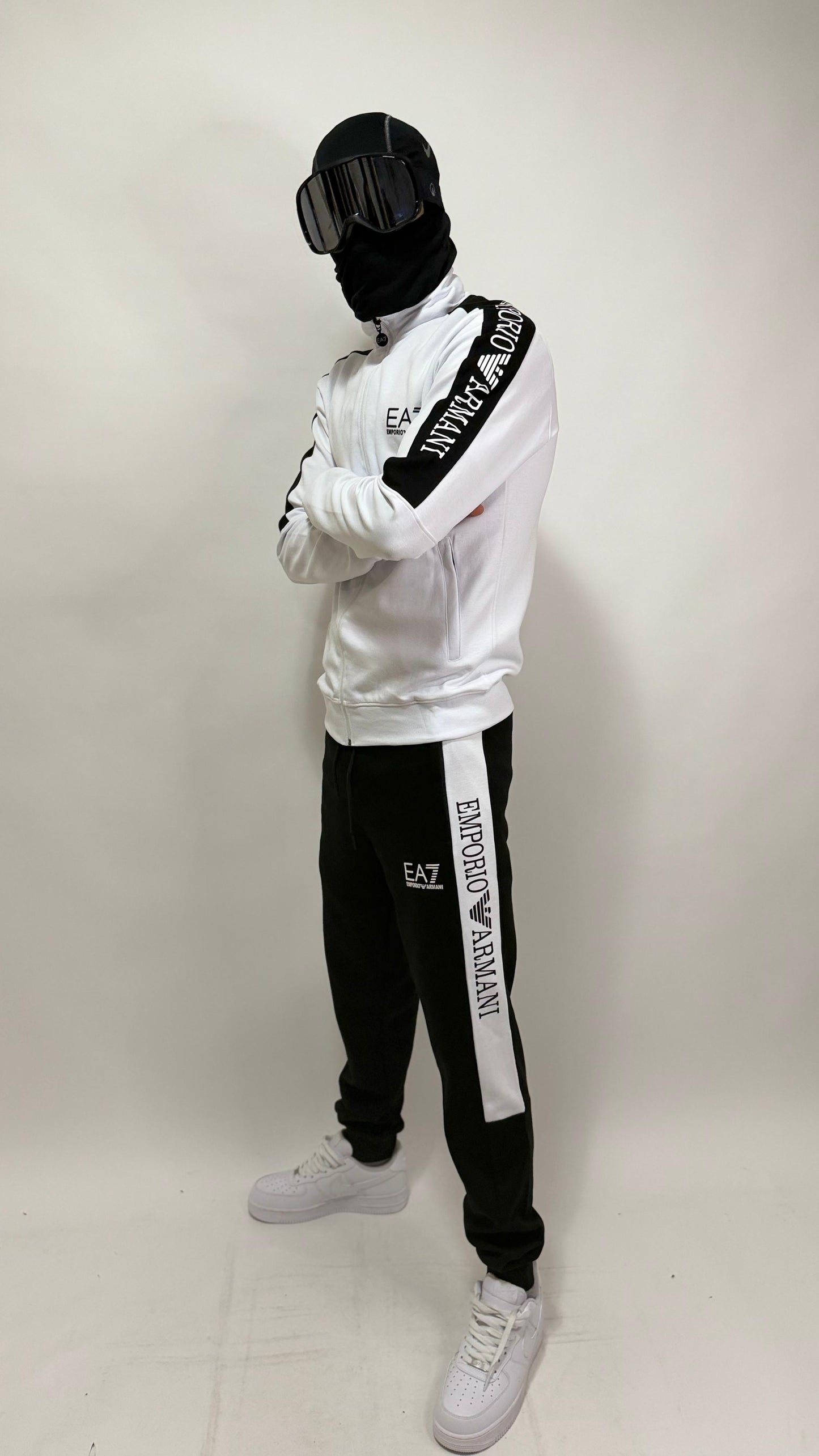CHANDAL EMPORIO ARMANI EA7 🔥 ALTA CALIDAD 1.1 ✅ ALGODÓN 100% 😍 UNIDADES LIMITADAS ‼️