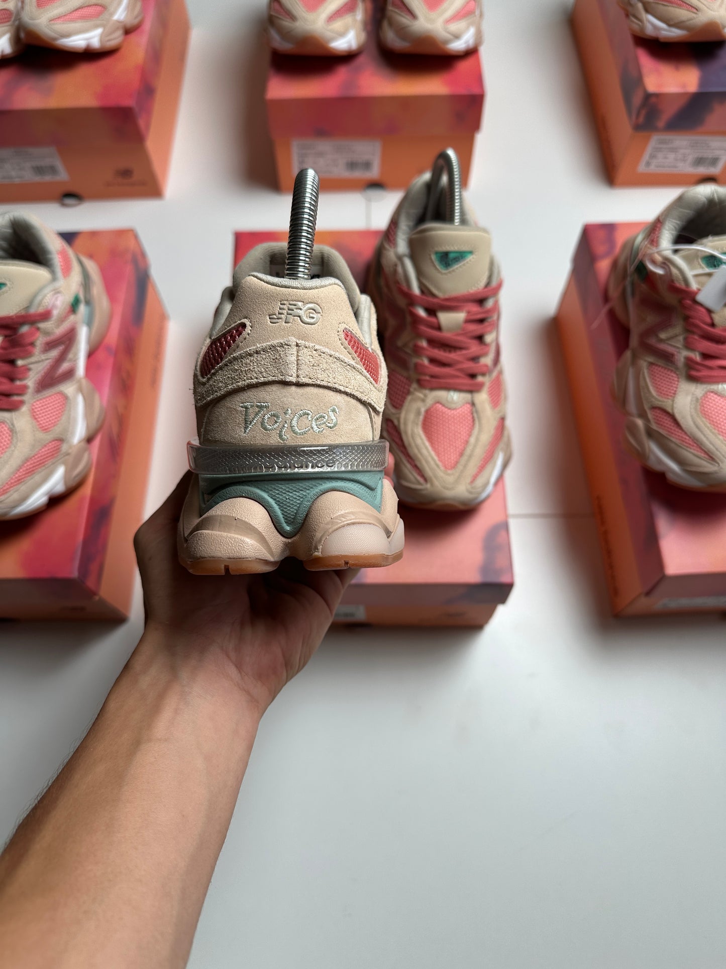 NEW BALANCE 9060
