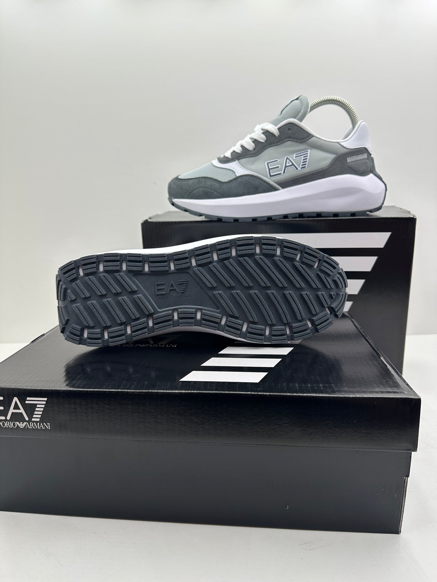 Zapatilla EA7 Grey & White