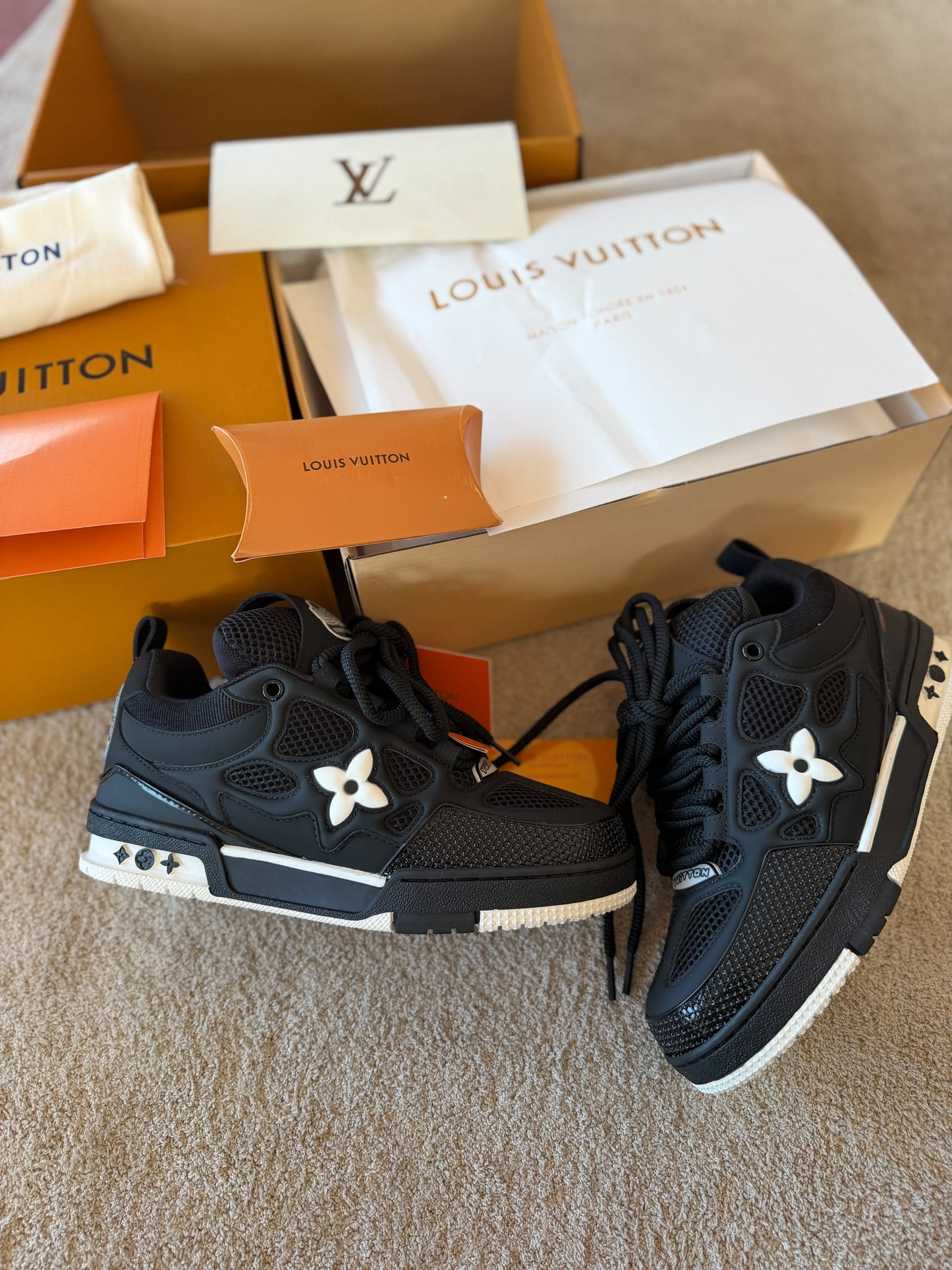LOUIS VUITTON SKATE 🔥 MODELO NUEVO 🆕 HIGH COPY IDÉNTICO AL ORIGINAL ✅ LA MEJOR CALIDAD QUE HEMOS TRAÍDO ‼️ UNIDADES LIMITADAS 🥵