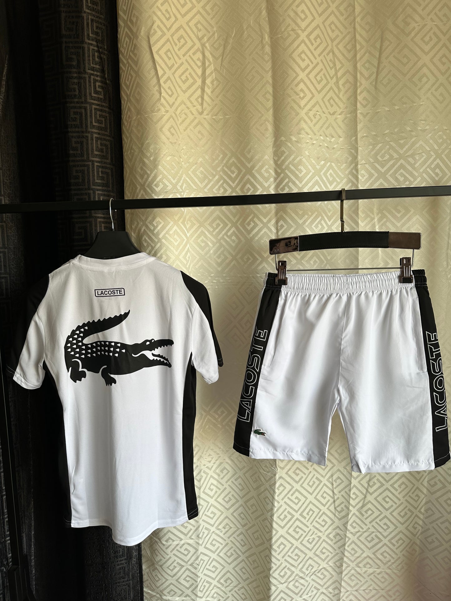 Conjunto de verão Lacoste