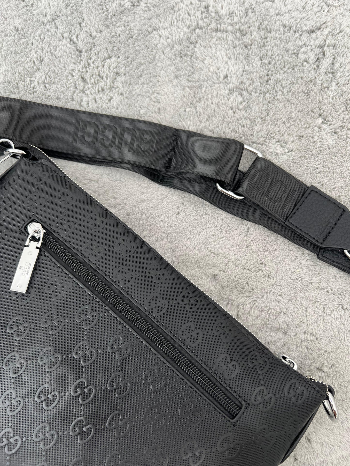 BANDOLERAS GUCCI (PUEDES USARLA COMO NECESER TAMBIÉN)