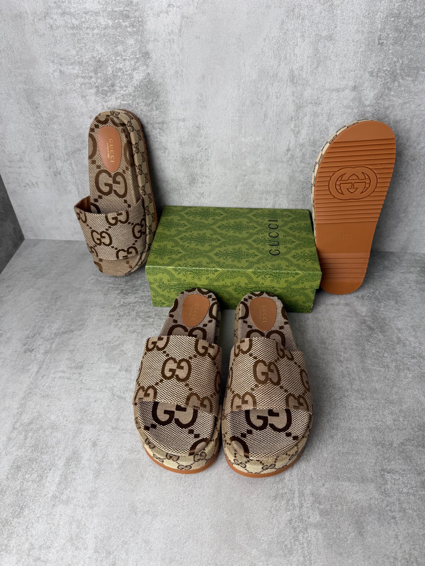 SANDALIAS GUCCI 2026 🔥 ALTA CALIDAD ✅ ESTILO ÚNICO 🚀 CON PLATAFORMA 🔝 UNIDADES LIMITADAS ‼️