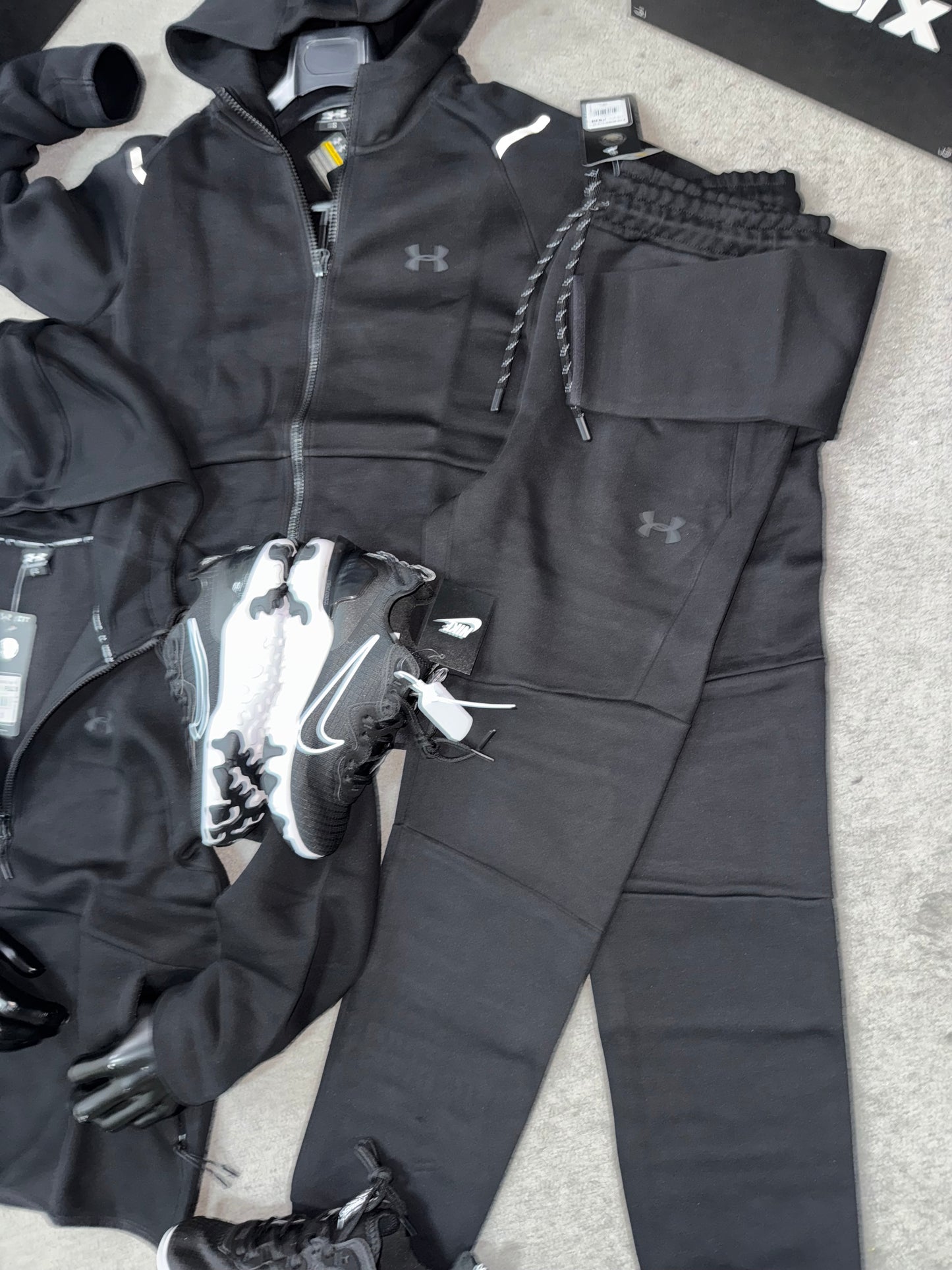 SUPER PACK 2026 🔥 CHANDAL UNDER ARMOUR + ZAPATILLAS NIKE REACT ‼️ ALTA CALIDAD G5 ✅ UNIDADES LIMITADAS 🥵