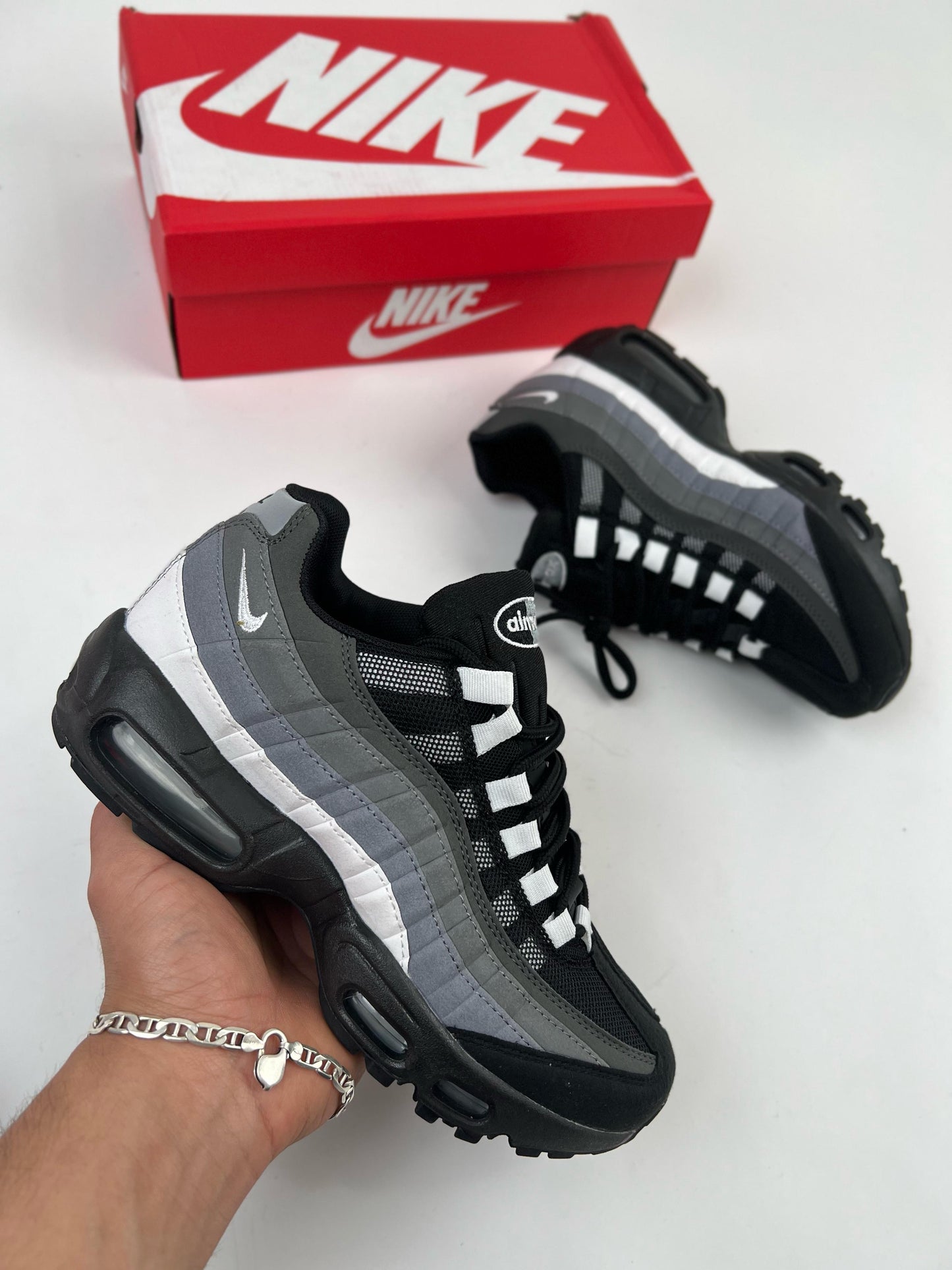NIKE AIR MAX 95 2025 ⚫️🩶⚪️