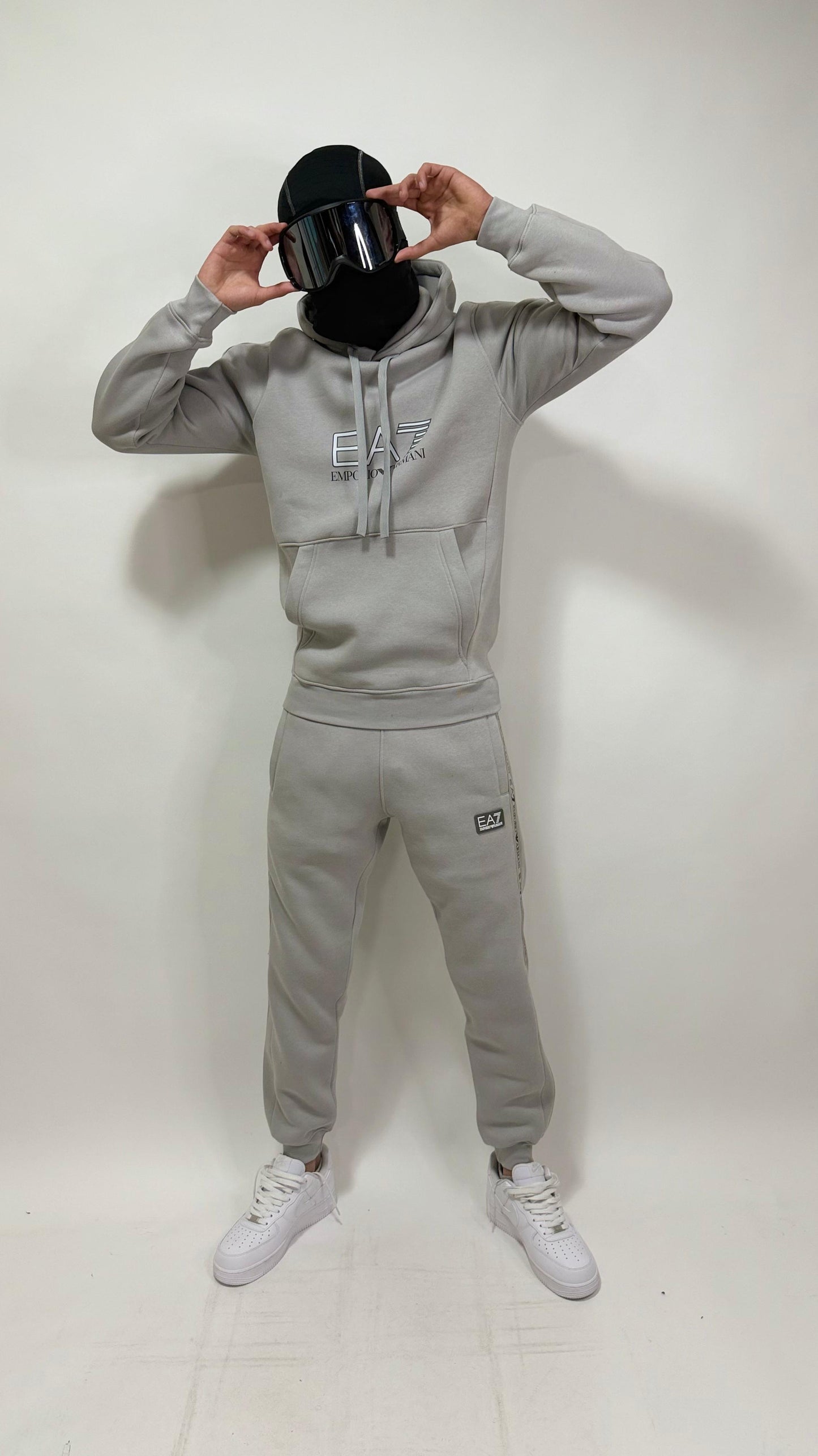 CHANDAL EMPORIO ARMANI EA7 🔥 ALTA CALIDAD 1.1 ✅ ALGODÓN 100% 😍 UNIDADES LIMITADAS ‼️