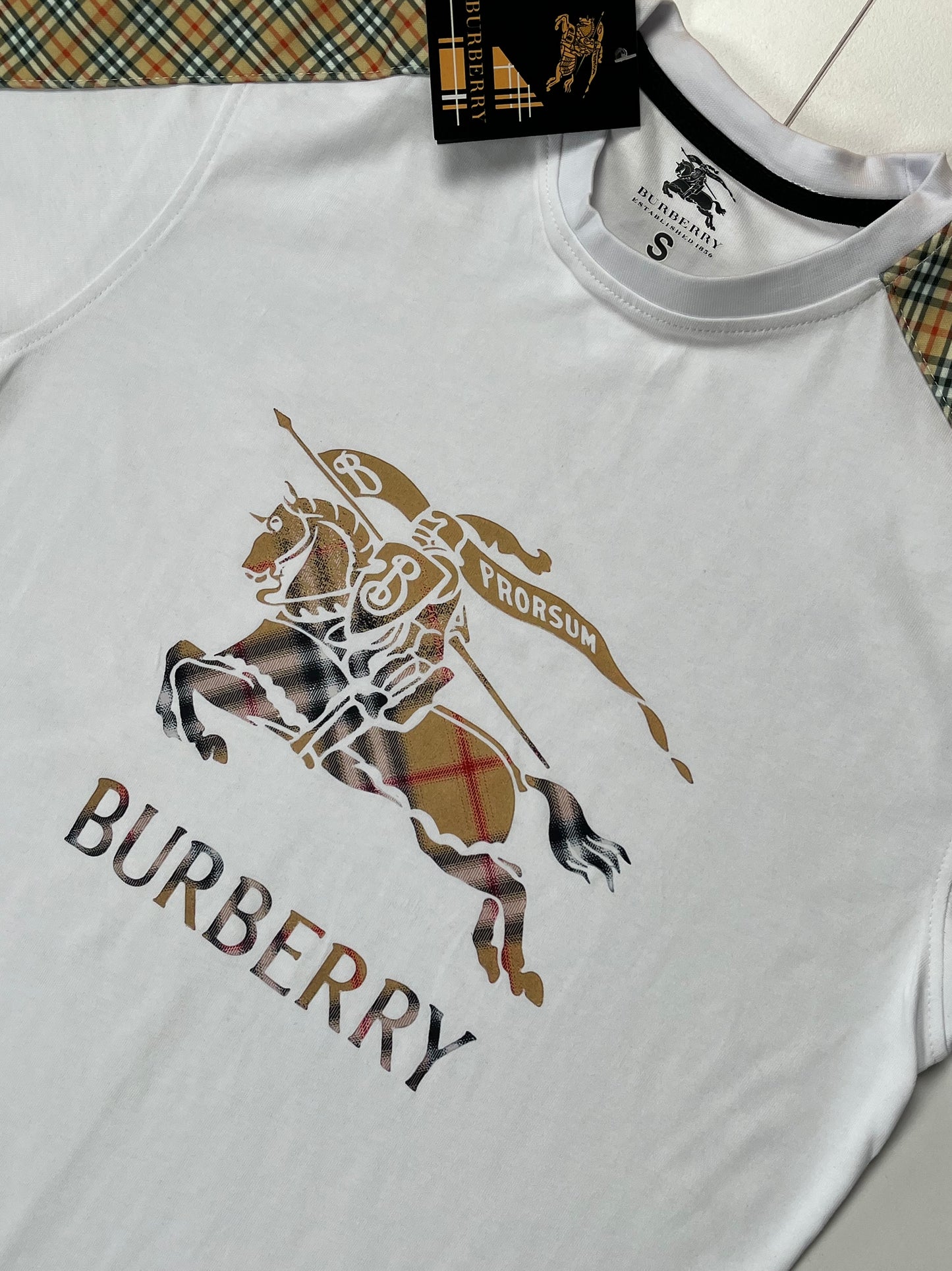 CONJUNTO VERANO BURBERRY‼️UNIDADES LIMITADAS 🥵 ALTA CALIDAD G5 ✅