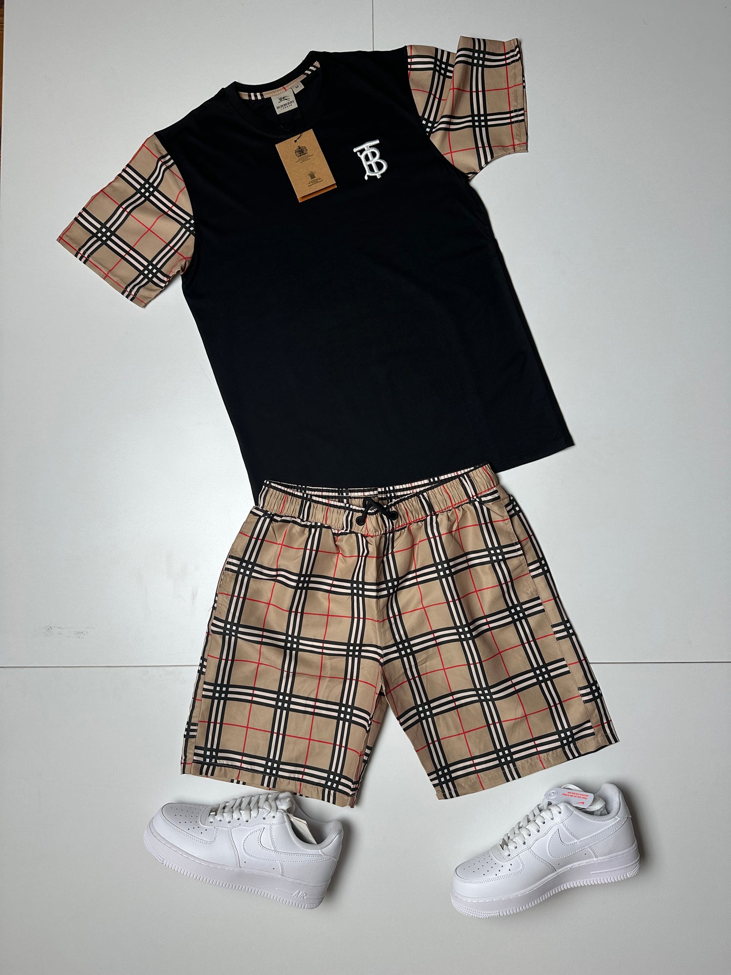 SÚPER PACK VERANO CONJUNTO BURBERRY + AIR FORCE 1 🔥 UNIDADES LIMITADAS ‼️