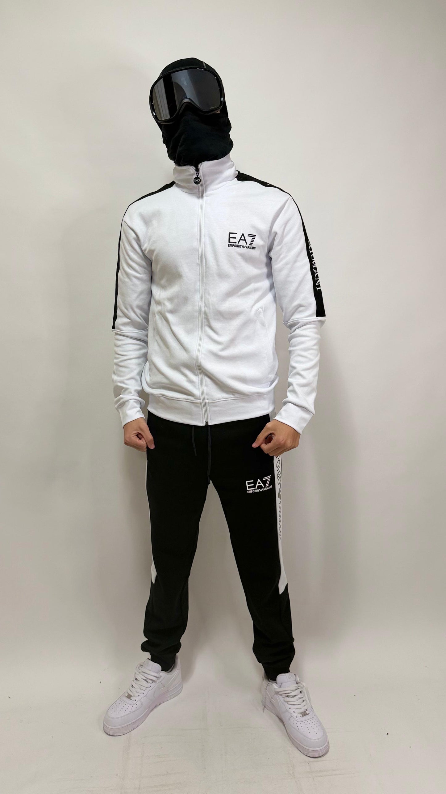 CHANDAL EMPORIO ARMANI EA7 🔥 ALTA CALIDAD 1.1 ✅ ALGODÓN 100% 😍 UNIDADES LIMITADAS ‼️