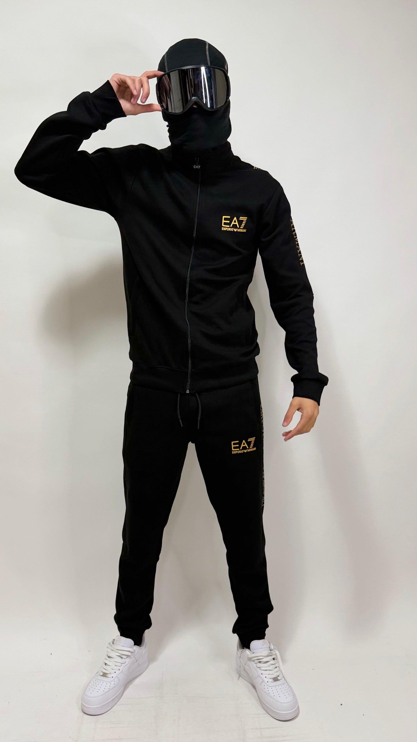 CHANDAL EMPORIO ARMANI EA7 🔥 ALTA CALIDAD 1.1 ✅ ALGODÓN 100% 😍 UNIDADES LIMITADAS ‼️