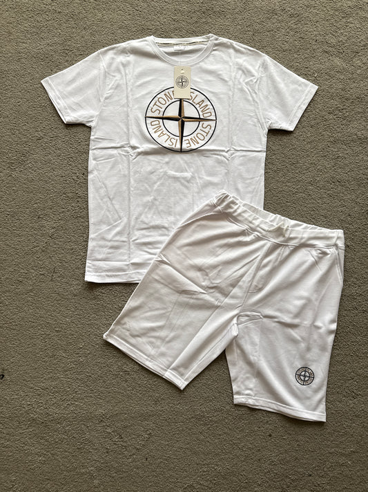 CONJUNTO VERANO STONE ISLAND LIQUIDACIÓN