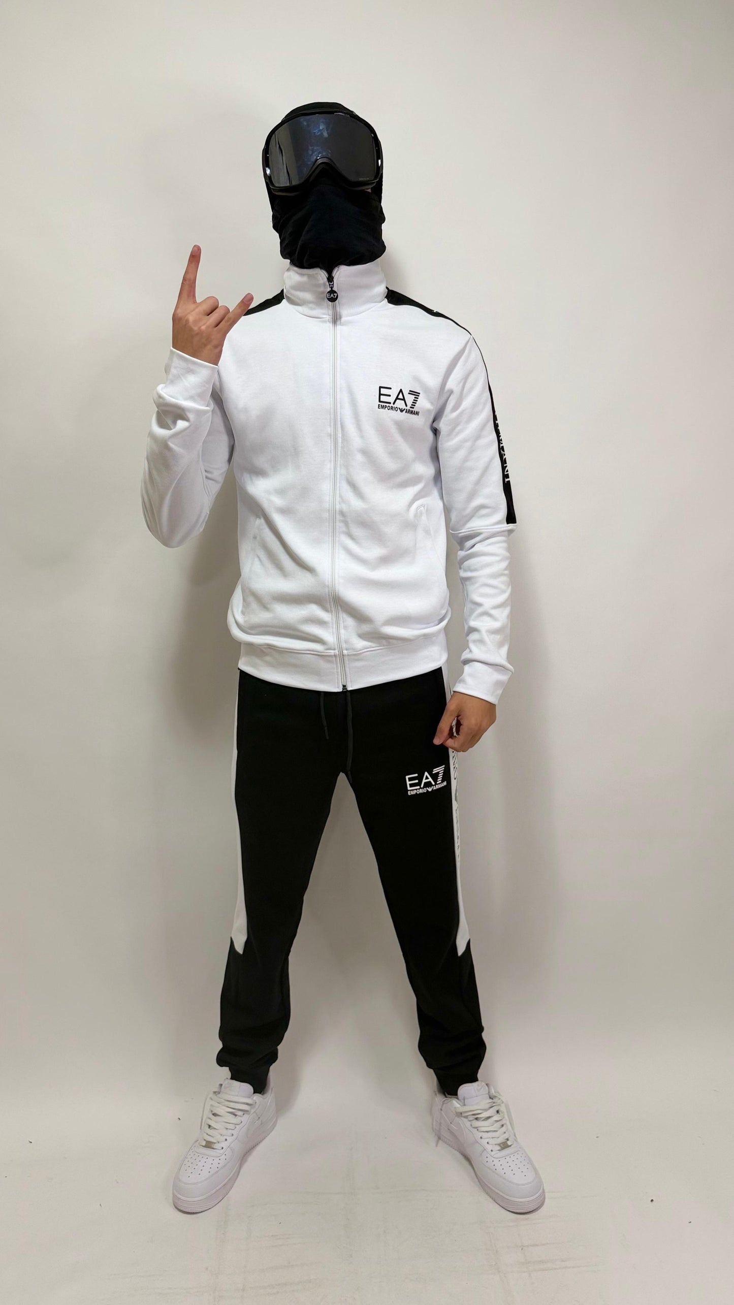 CHANDAL EMPORIO ARMANI EA7 🔥 ALTA CALIDAD 1.1 ✅ ALGODÓN 100% 😍 UNIDADES LIMITADAS ‼️