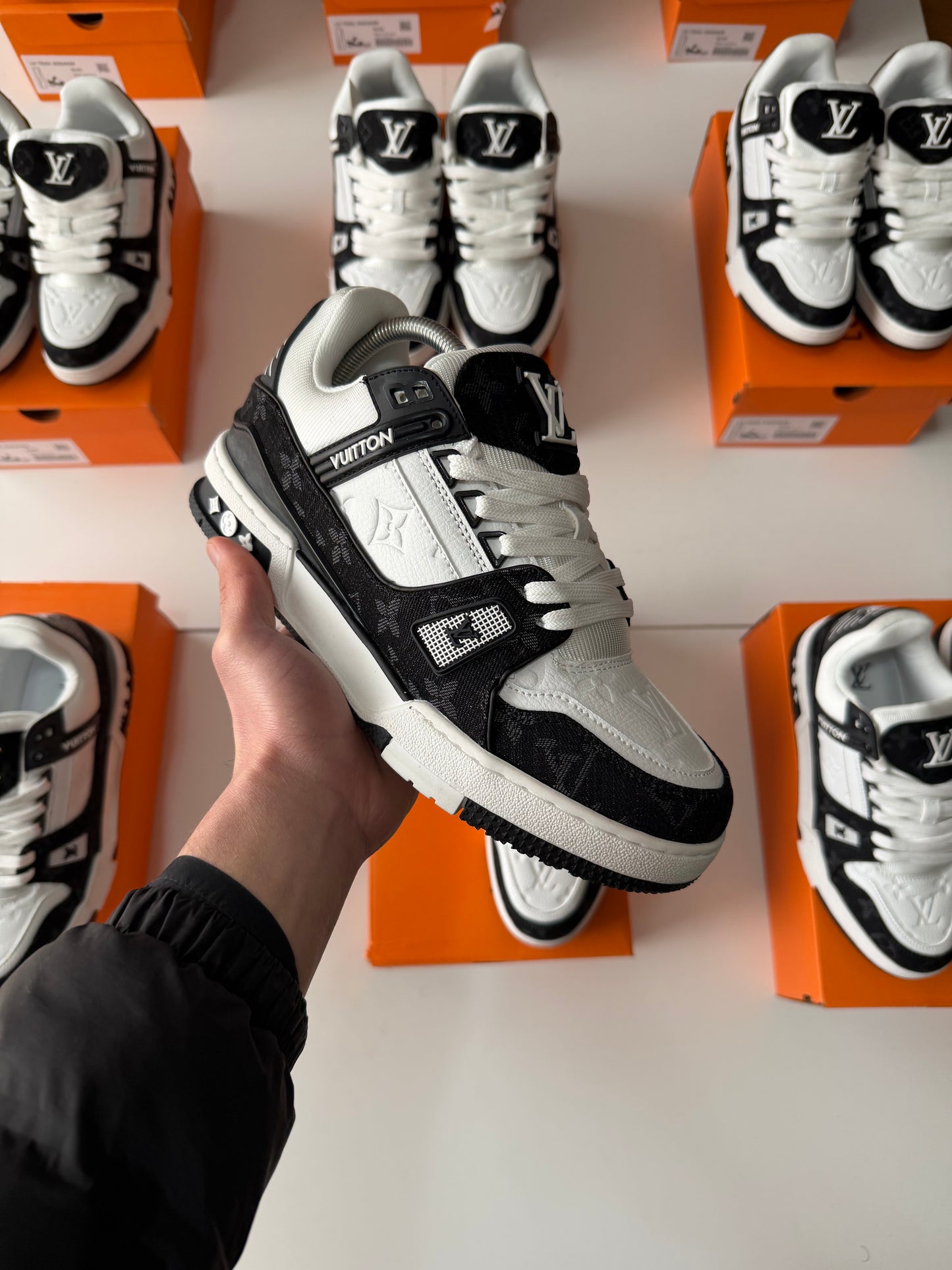 LOUIS VUITTON TRAINER