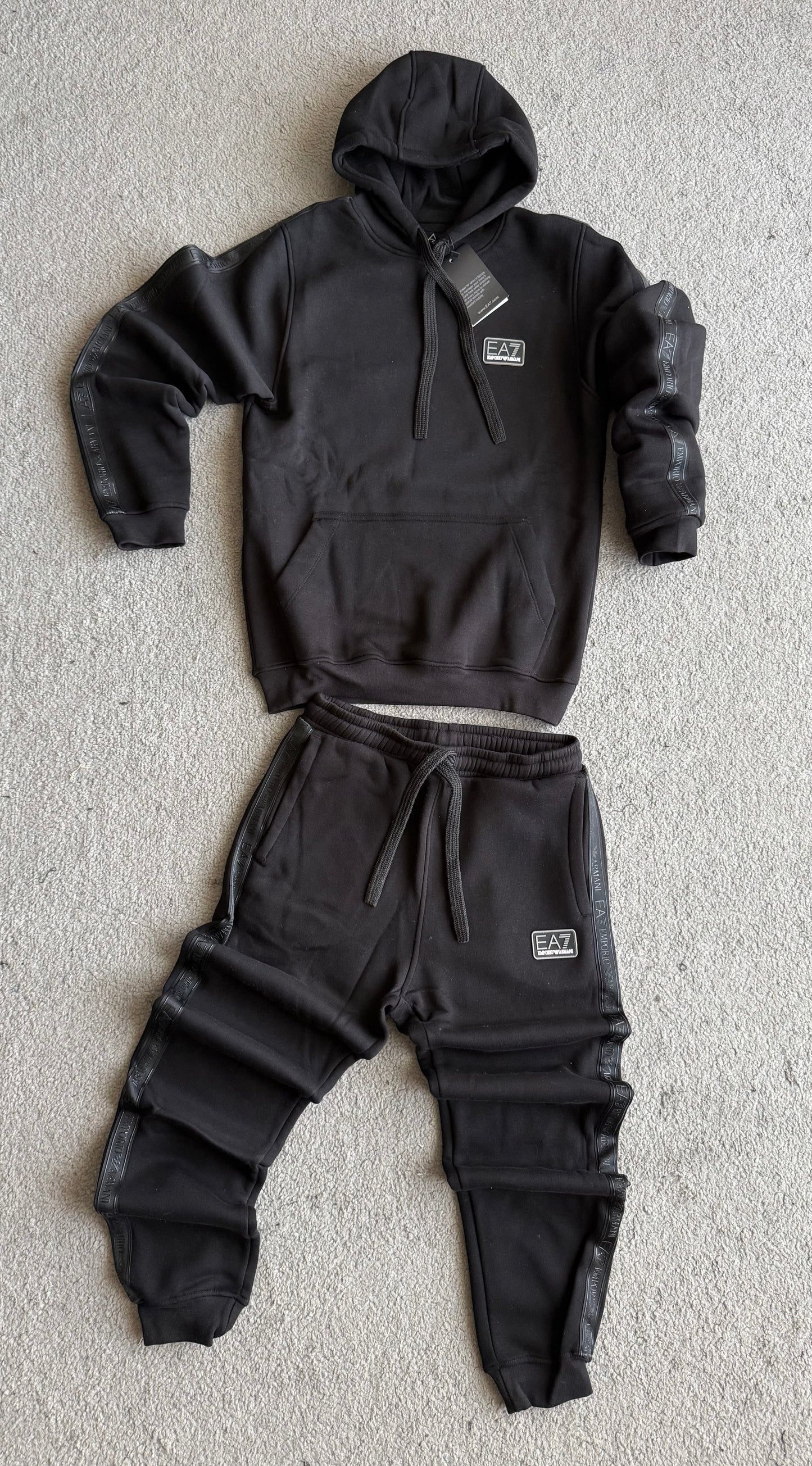 CHANDAL EMPORIO ARMANI EA7 🩶