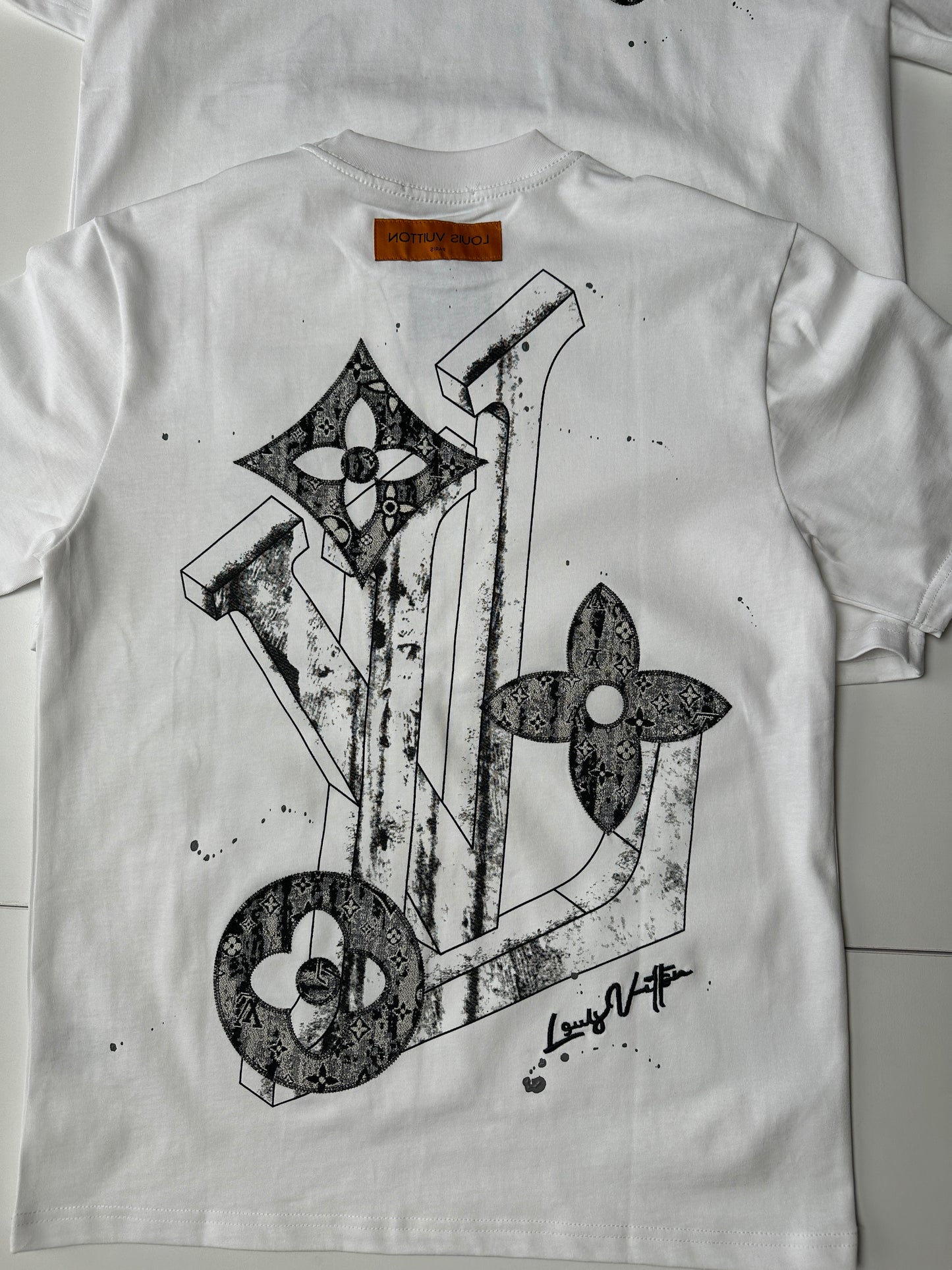 CAMISETA LOUIS VUITTON OVERSIZE 🔥 UNIDADES LIMITADAS ‼️ ALTA CALIDAD G5 🔝 MODELO 2026 ✅