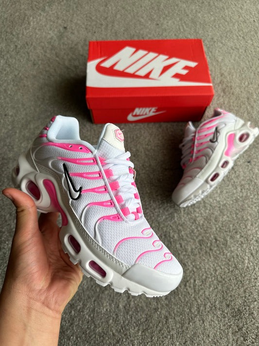 NIKE TN ROSA 💖