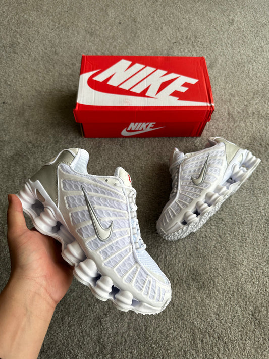 Nike Shox TL ⚪️